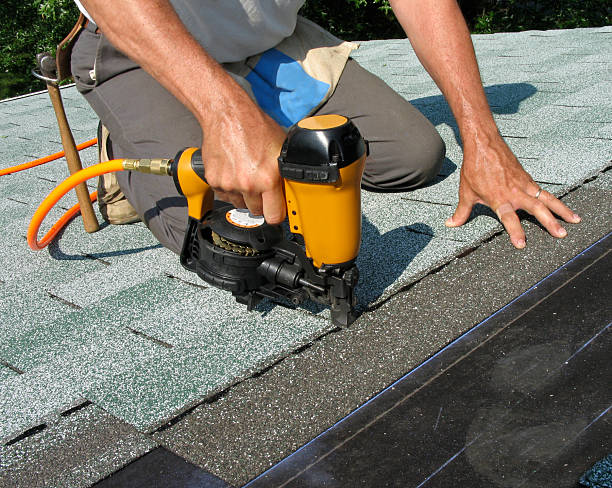 Best Commercial Roofing Services  in Hartland, WI